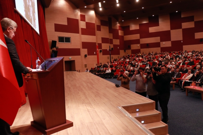 George İvanov: Dünya'nın kafası barıştan çok savaşla meşgul