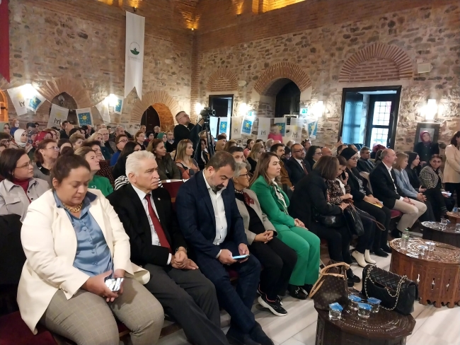 İYİ Parti Bursa'dan 'Kadına Şiddete Hayır' paneli