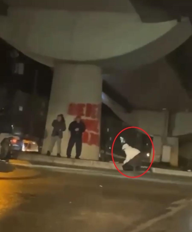 Bursa'da fırtına hayatı felç etti!