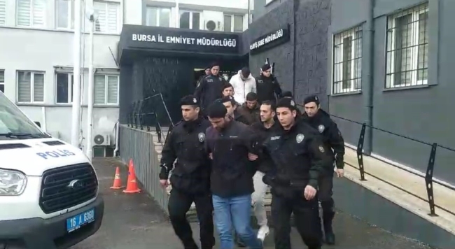 Her hafta Bursa'ya gelip tespih çalıyorlardı! Yakalandılar