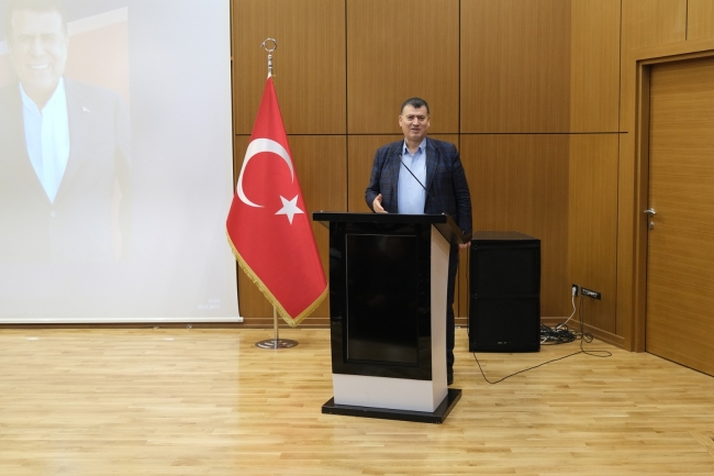 Faik Çelik gençlerle tecrübelerini paylaştı