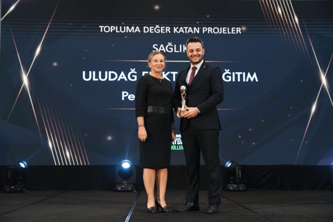 UEDAŞ'ın 'Pembe Lambalar' projesi ödüllendirildi