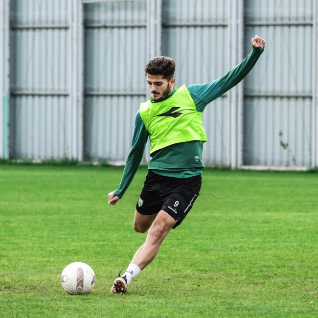Bursaspor, Esenler Erokspor mesaisini tamamladı