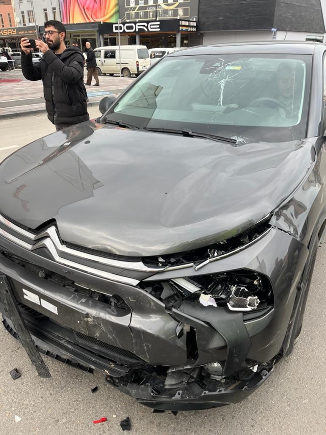 Bursa'da motosikletli 2 kardeş ölümden döndü!