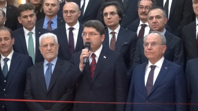 Bakan Tunç: "Terörün her türlüsüyle mücadelede kararlıyız"