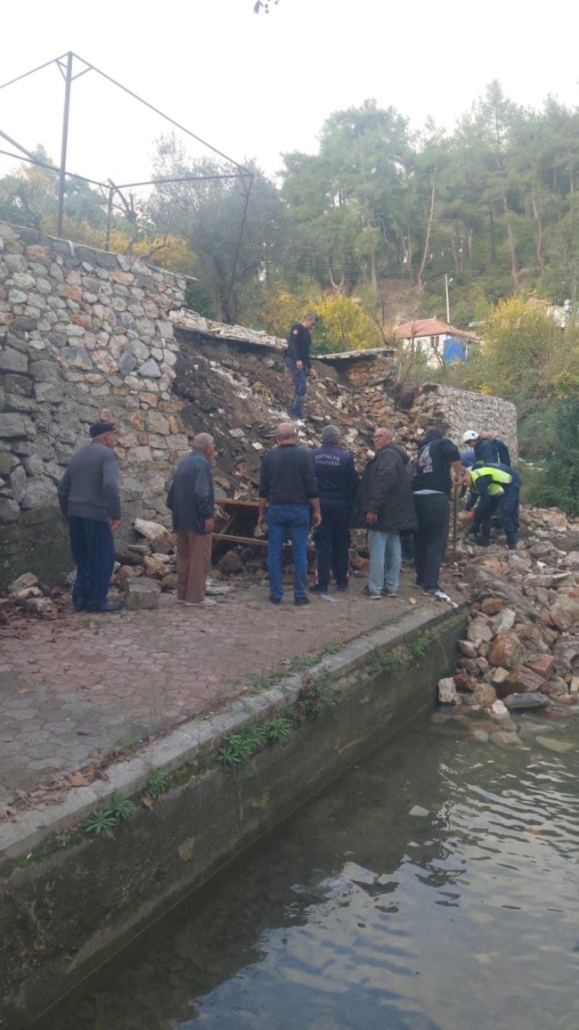 İstinat duvarı çöktü: 1 çocuk hayatını kaybetti