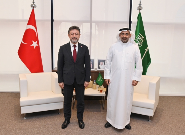 Bakan Yumaklı, Suudi Arabistan’da resmi temaslarda