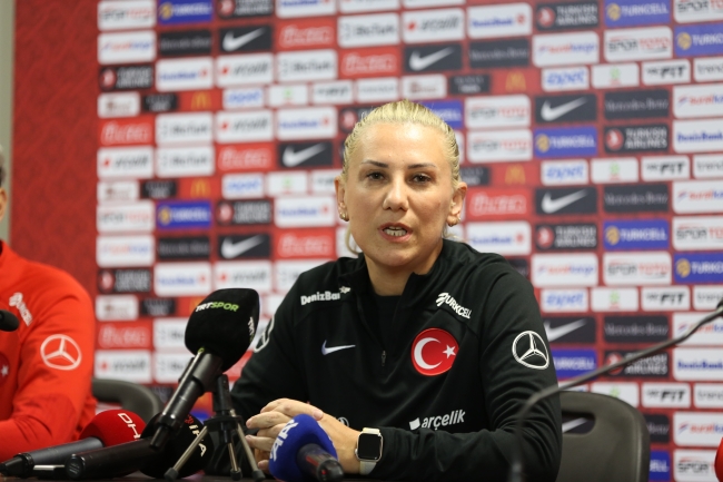 A Milli Kadın Futbol Takımı'nda hedef 6'da 6 yapmak