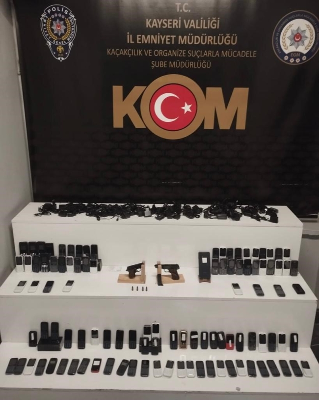 Kaçakçılık operasyonunda binlerce ürün ele geçirildi!