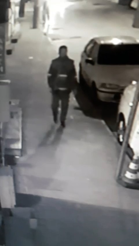 Bursa'da yol kenarındaki dubaları alıp kayıplara karıştı