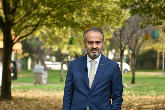Bursa’da manolya zamanı