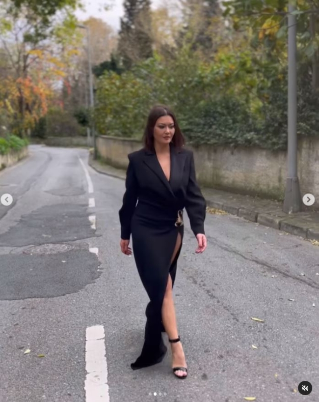 Nurgül Yeşilçay'dan nefes kesen poz! Sevgilisi mest oldu
