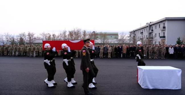 Şehit teğmen törenle memleketine uğurlandı