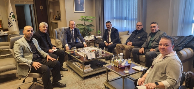 Türkoğlu TOKİ eylemi için Ankara'da vatandaşlarla bir araya geldi