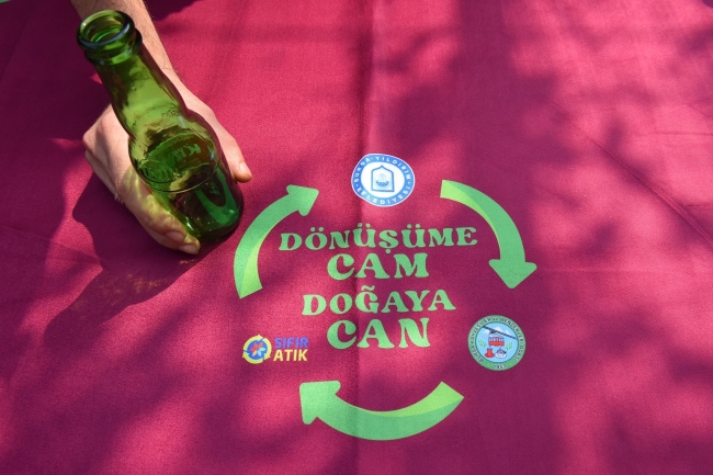 Yıldırım'da atık cam yeniden hayat buldu