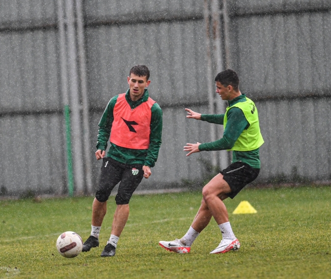Bursaspor, Diyarbekirspor karşılaşmasına kilitlendi