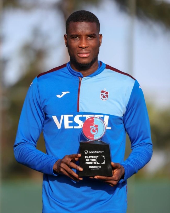 Traftarlardan Onuachu'ya ödül
