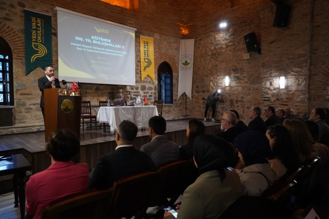 Eğitim duayenleri Bursa'da buluştu