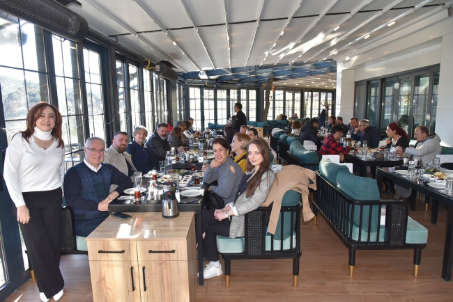 Gazeteciler Nefes Dağyenice'de bir araya geldi