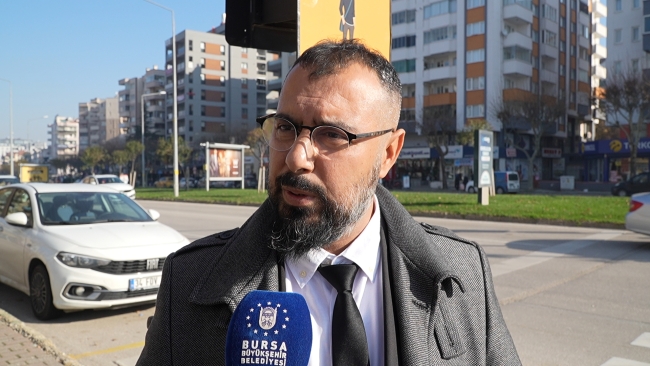 Bursa'da butonsuz yaya geçidi! 'Zemin yaya' uygulaması hizmette