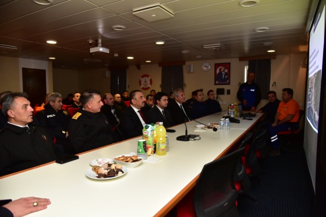 Kafkametler'in kayıp mürettebatı için arama çalışmaları sürüyor