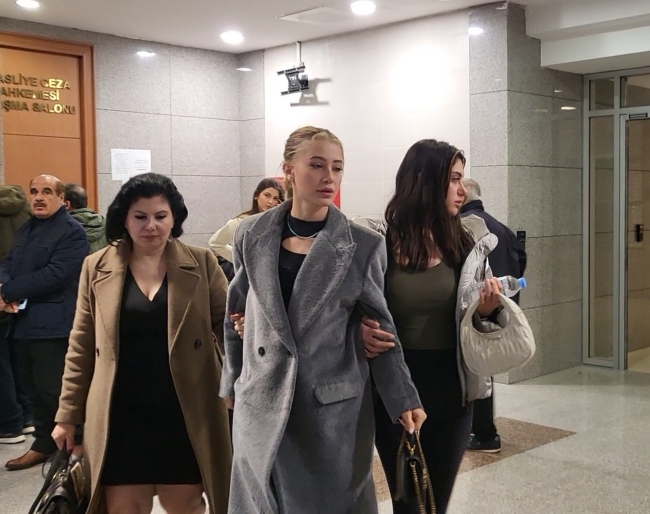 Karacakaya ile eski sevgilisi arasında sular durulmuyor!