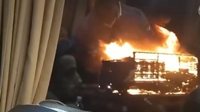 Bursa'da seyir halindeki kamyon alev alev yandı