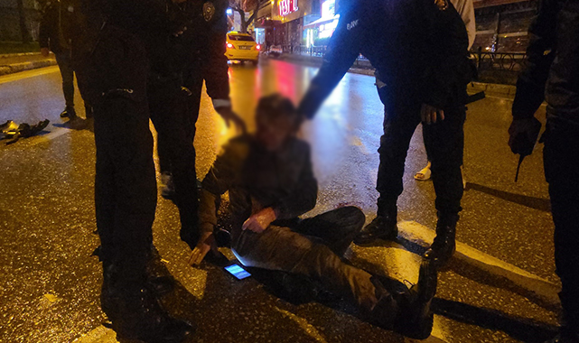 Bursa'da karşıdan karşıya geçmek isterken canından oluyordu!