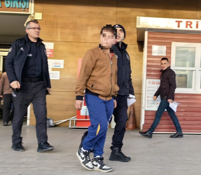 Bursa'da otobüste cüzdan çalan şüpheli yakalandı