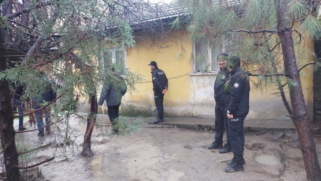 Aynı aileden 5 kişi sobadan sızan gazdan zehirlendi
