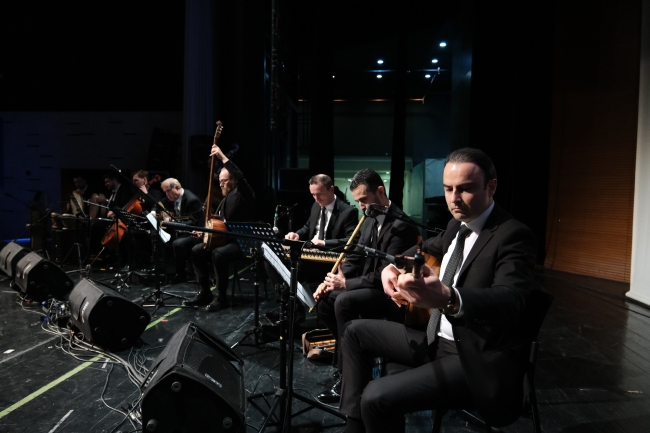 Bursa'da mevlana şiirlerinden besteler yarıştı