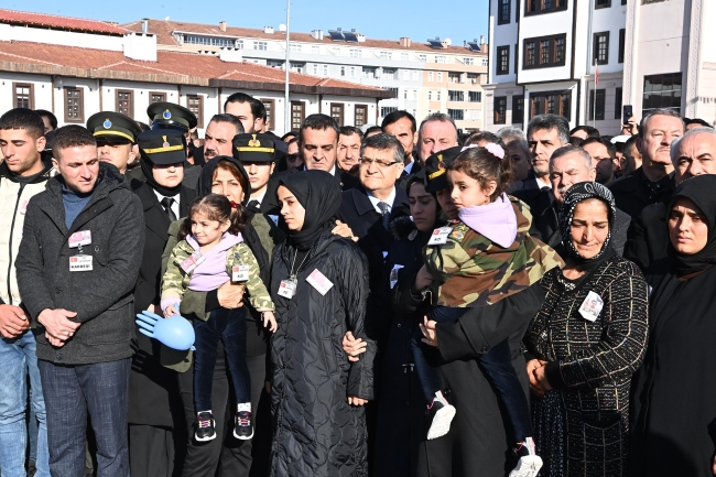 Sinop şehidini gözyaşlarıyla uğurladı