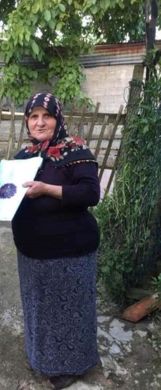 Ambulansın çarptığı kadın kurtarılamadı!