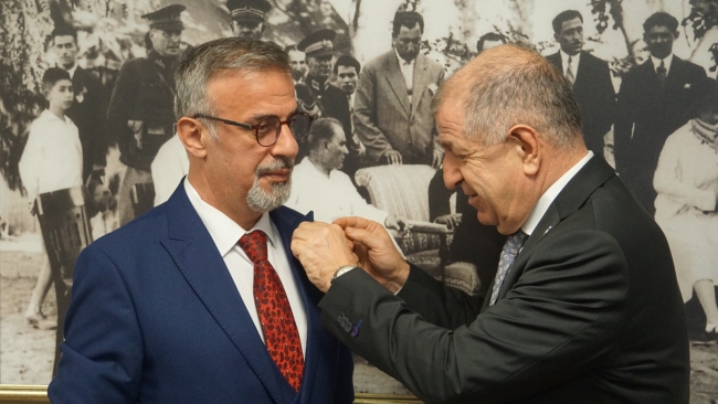 Ümit Özdağ Zafer Partisi'nin Yıldırım adayını açıkladı! "Ferit Gürsoy ile zafere"