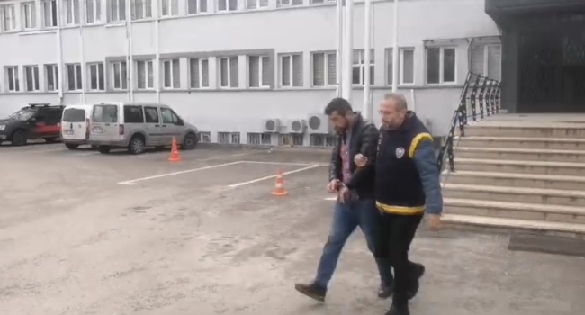 Bursa'da çaldığı otomobille Yalova'da gezerken yakalandı