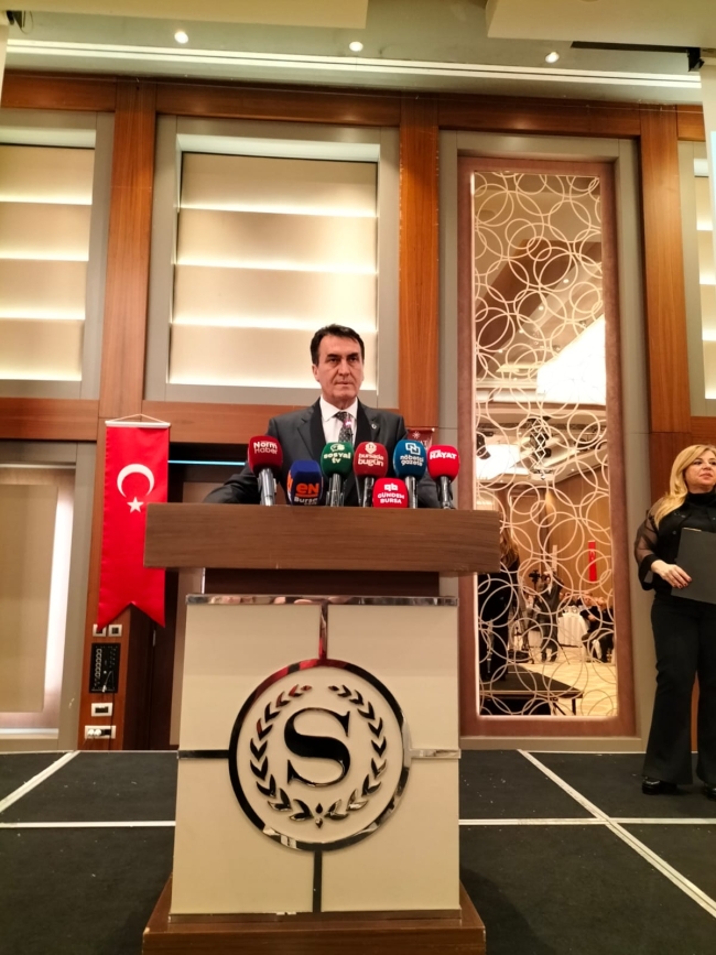 Dr.Özkul, sağlığa adanmış ömrünü kitaplaştırdı!