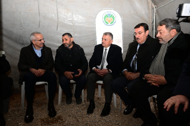 Bakan Uraloğlu’ndan şehit ailesine taziye ziyareti