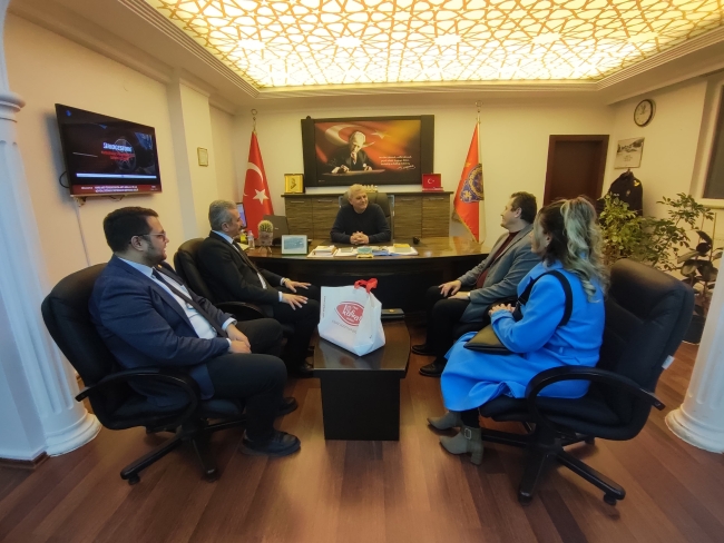 CHP Bursa İl Başkanı Nihat Yeşiltaş'tan yılbaşı ziyaretleri