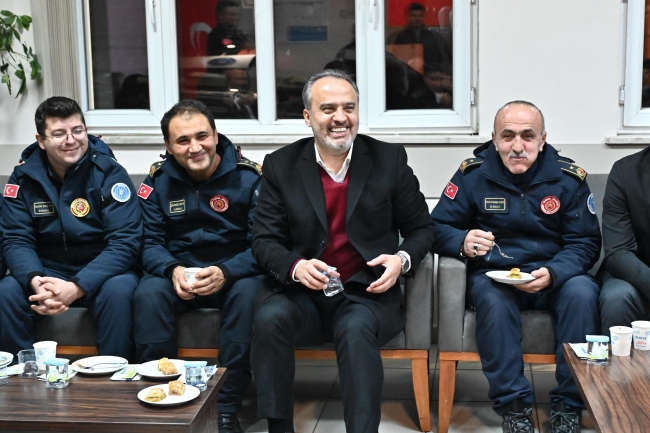 Başkan Aktaş'tan yılın son ve ilk bebeklerine ziyaret