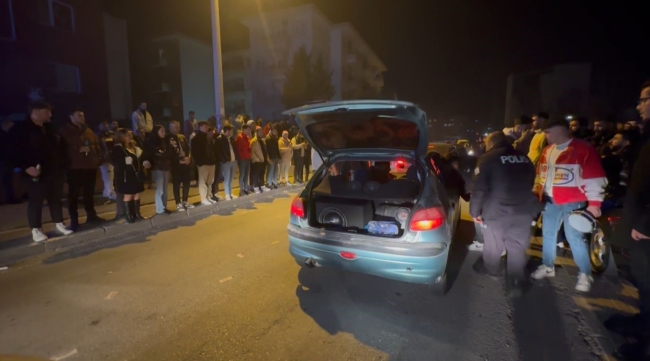 Bursa yeni yıla havai fişekler ve silah sesleriyle girdi