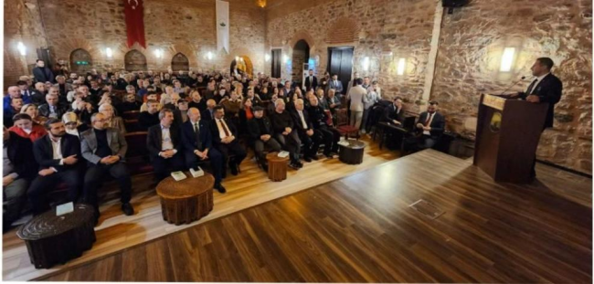Emekli Albay Özeller Bursa'da okurlarıyla buluştu