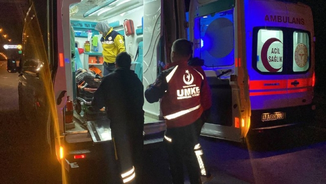 TEM Otoyolu'nda can pazarı! 14 göçmen, 4 polis yaralı