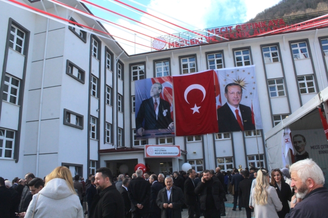 Bakan Tekin: Çocuklarımız istihdam garantili olarak mezun oluyorlar