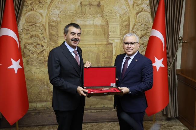 Bakan Tekin, Sivas İl Eğitim Değerlendirme Toplantısı’na katıldı