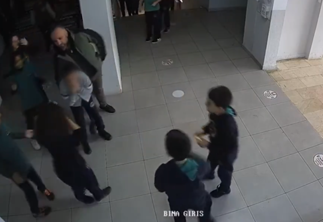 Bakan Koca'dan 'Heimlich manevrası' mesajı