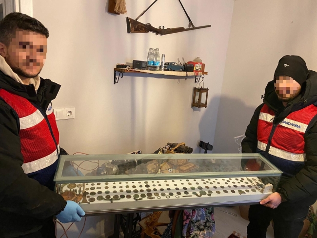 Bursa'da jandarmadan tarihi eser operasyonu