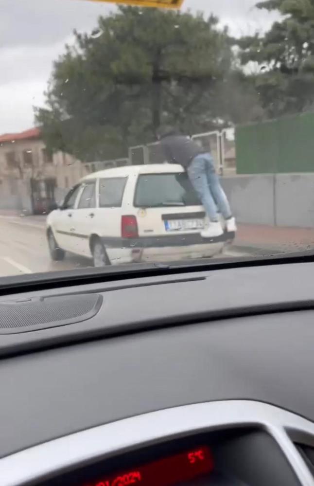 Bursa'da tehlikeli yolculuk!