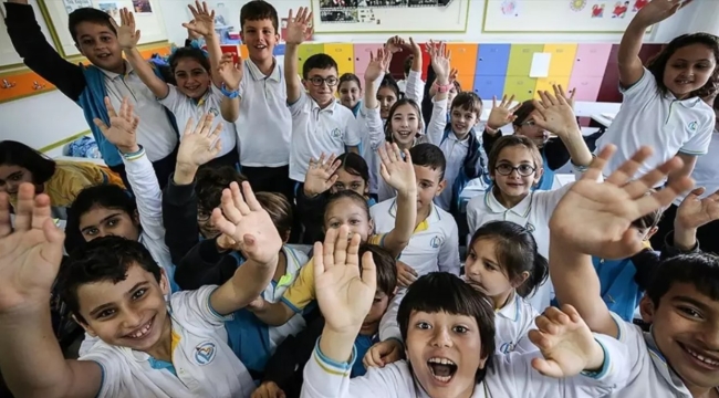 Yarıyıl tatili öncesi önemli gelişme! Resmi olarak açıklandı