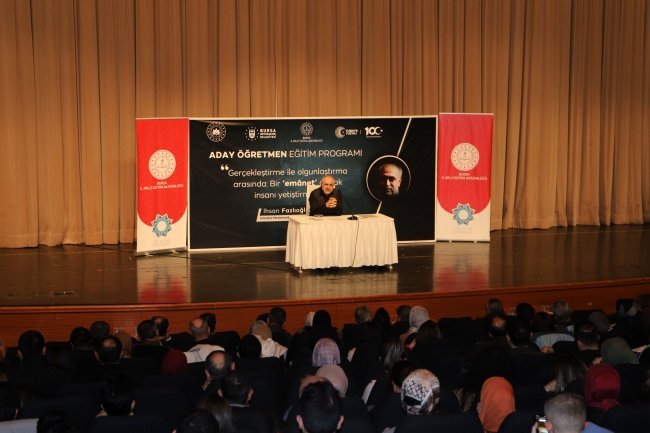 Bursa’da aday öğretmenlerin eğitim programı tamamlandı