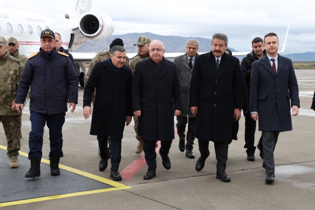 Bakan Güler, Irak sınır hattında